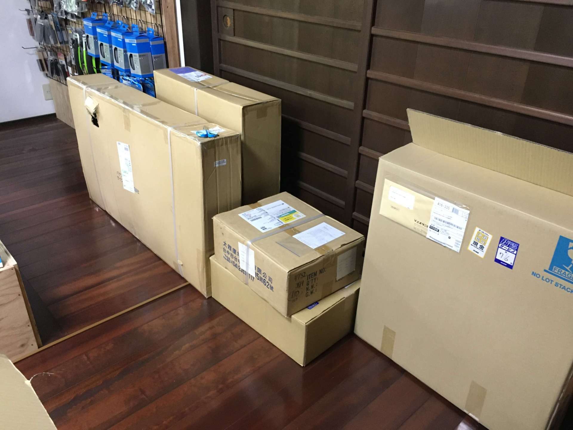 パーツが沢山届きました！【京都　自転車　サイクルケア】