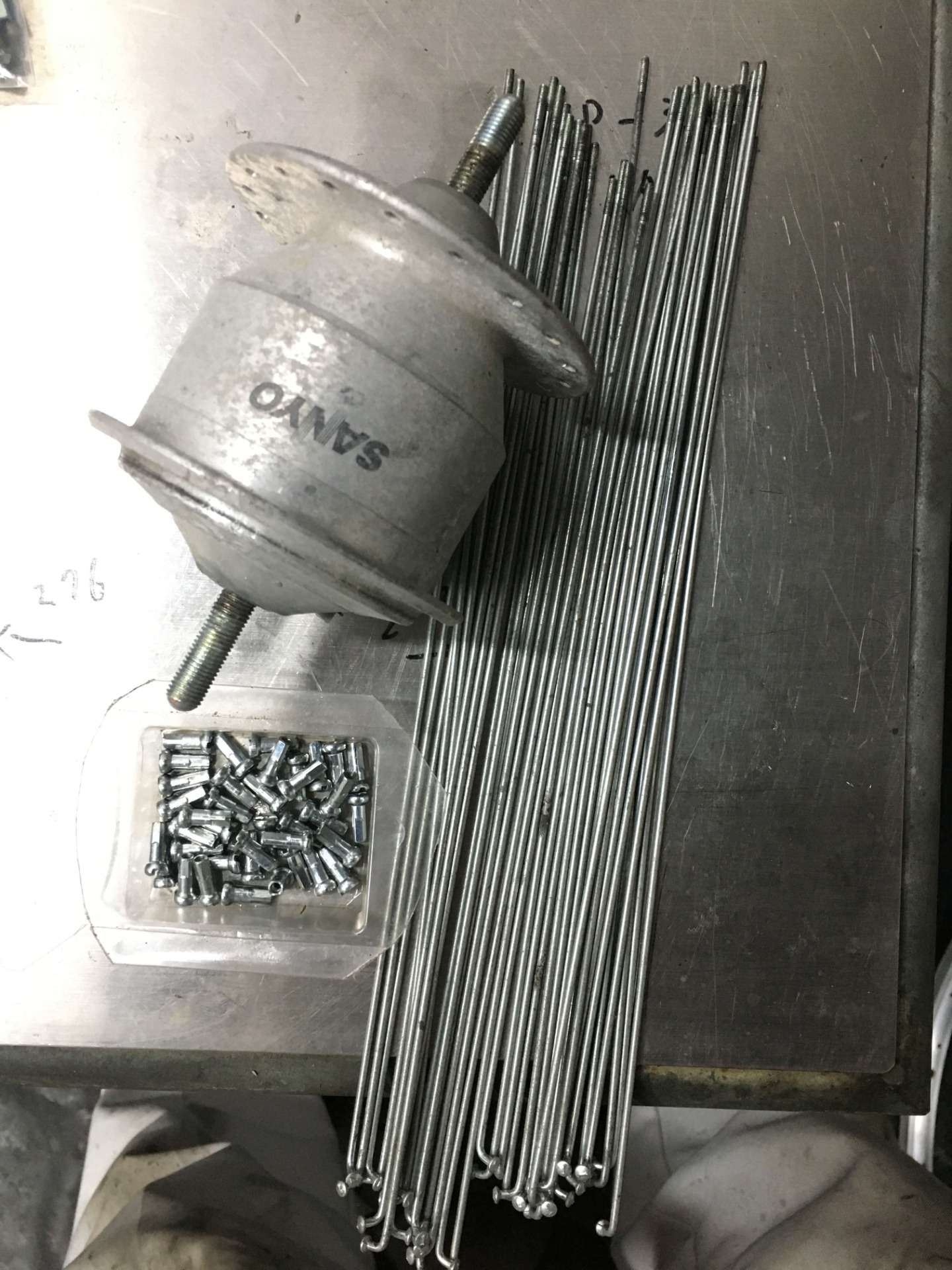 水色の古いママチャリ完成しました！修理が完了してスッキリしたのですが、写真を撮り忘れてしまいました！同じようなボロボロのママチャリを修理したので、それもご紹介します！最後には玄人向けのおまけ画像有り！【京都　自転車　サイクルケア】